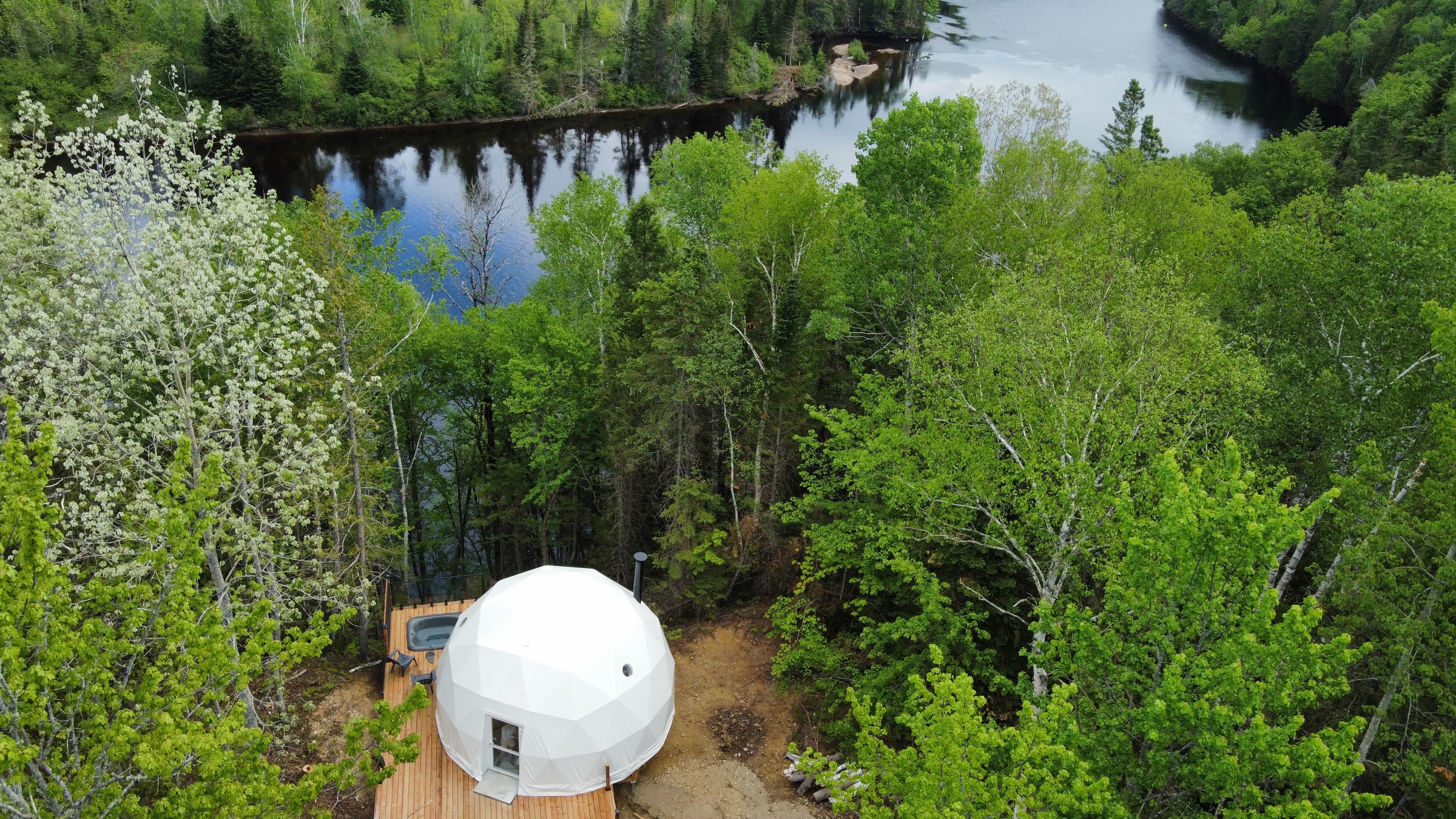 Un village récréotouristique de luxe ouvre à LacauxSables L’Hebdo